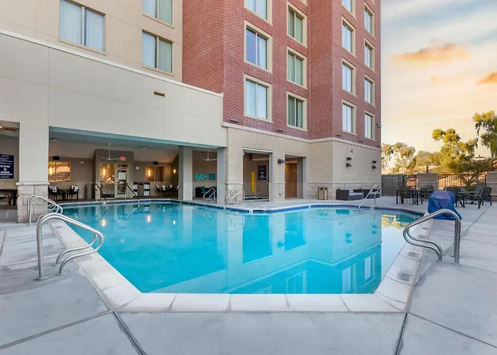 Hotel Drury Plaza Phoenix Tempe