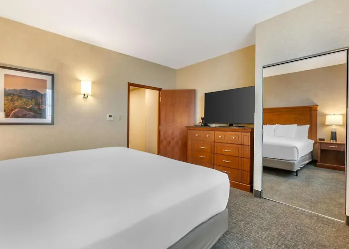 Drury Plaza Phoenix Hotel 4*