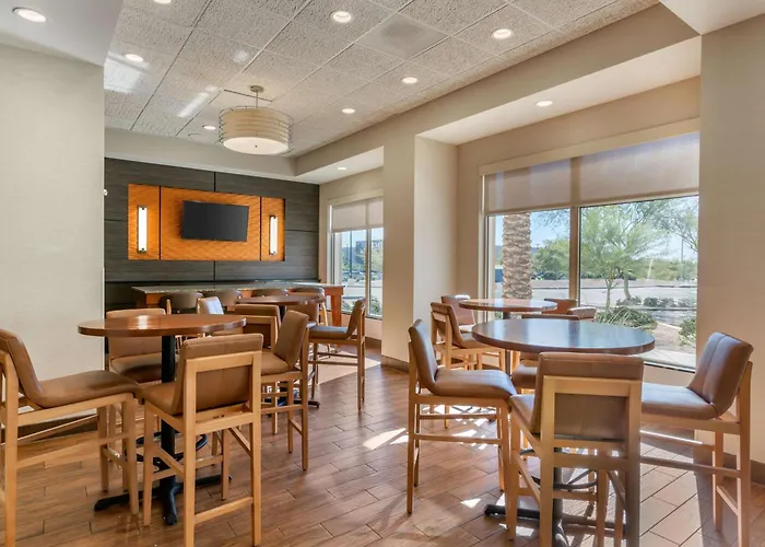 Drury Plaza Phoenix 4*