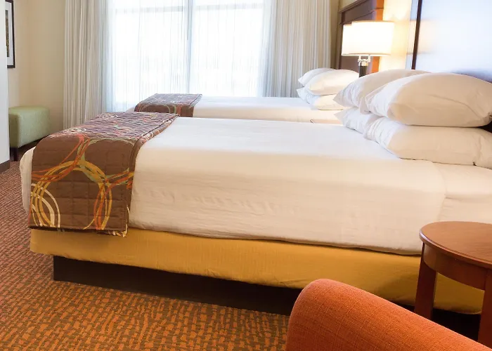Drury Plaza Phoenix 4*