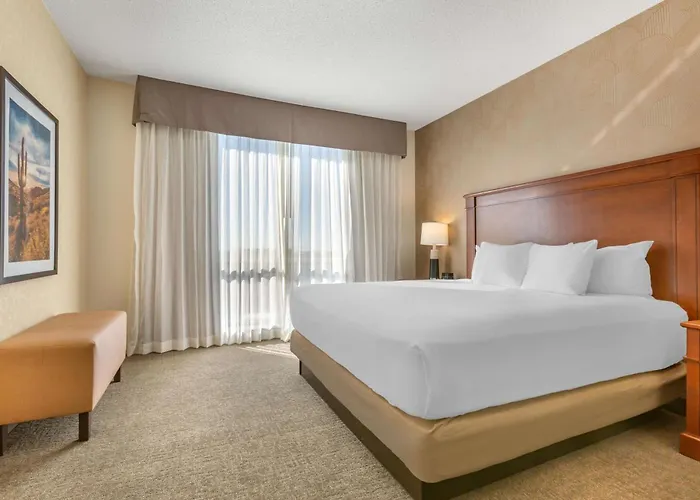 Drury Plaza Phoenix Hotel